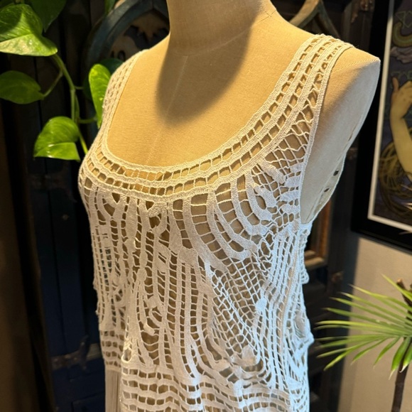 Urban Outfitters Crochet Lace Fringed Cotton Bohemian Beach 70’s vibe tank - Picture 8 of 12